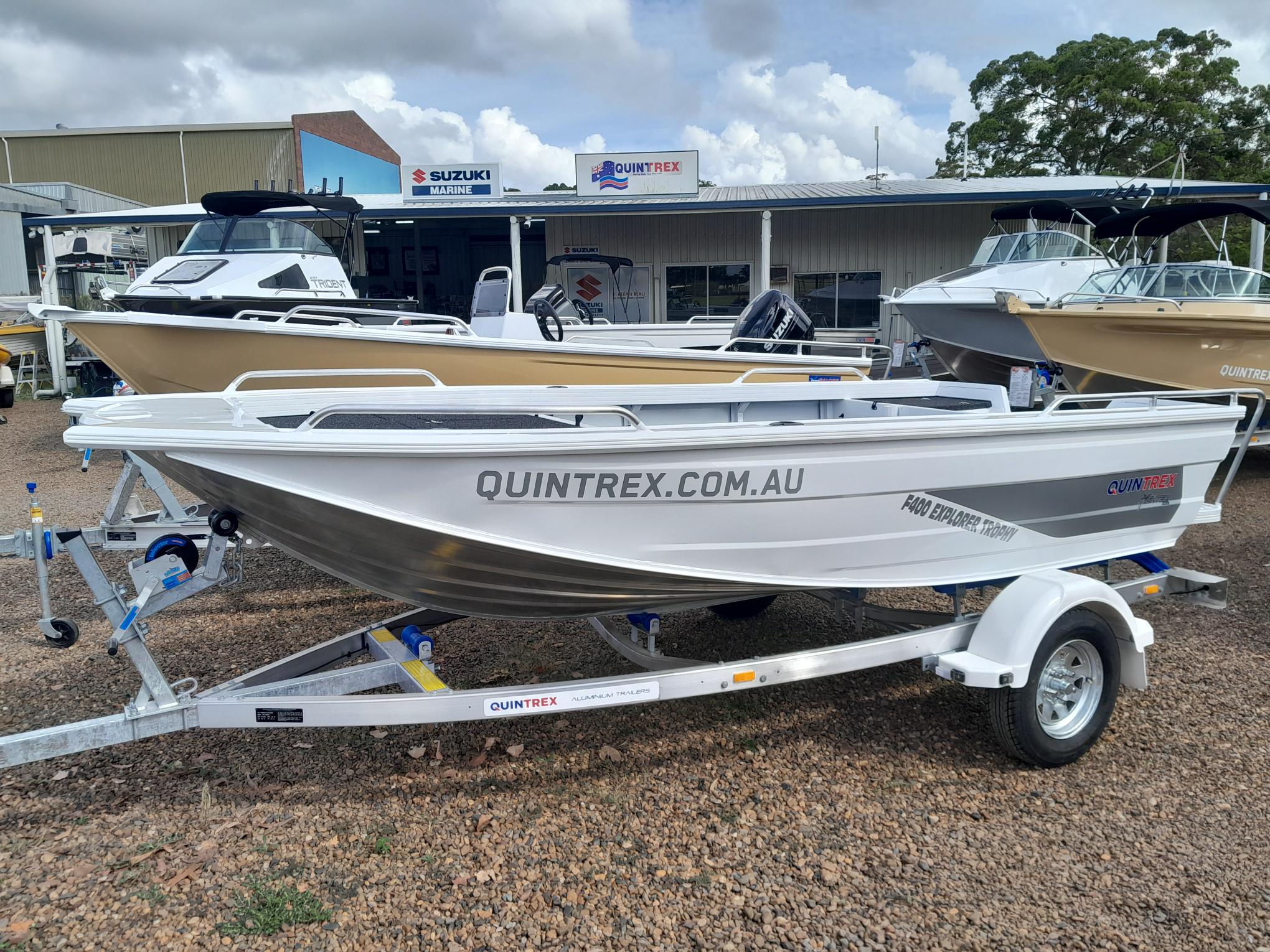 F400 Explorer Trophy