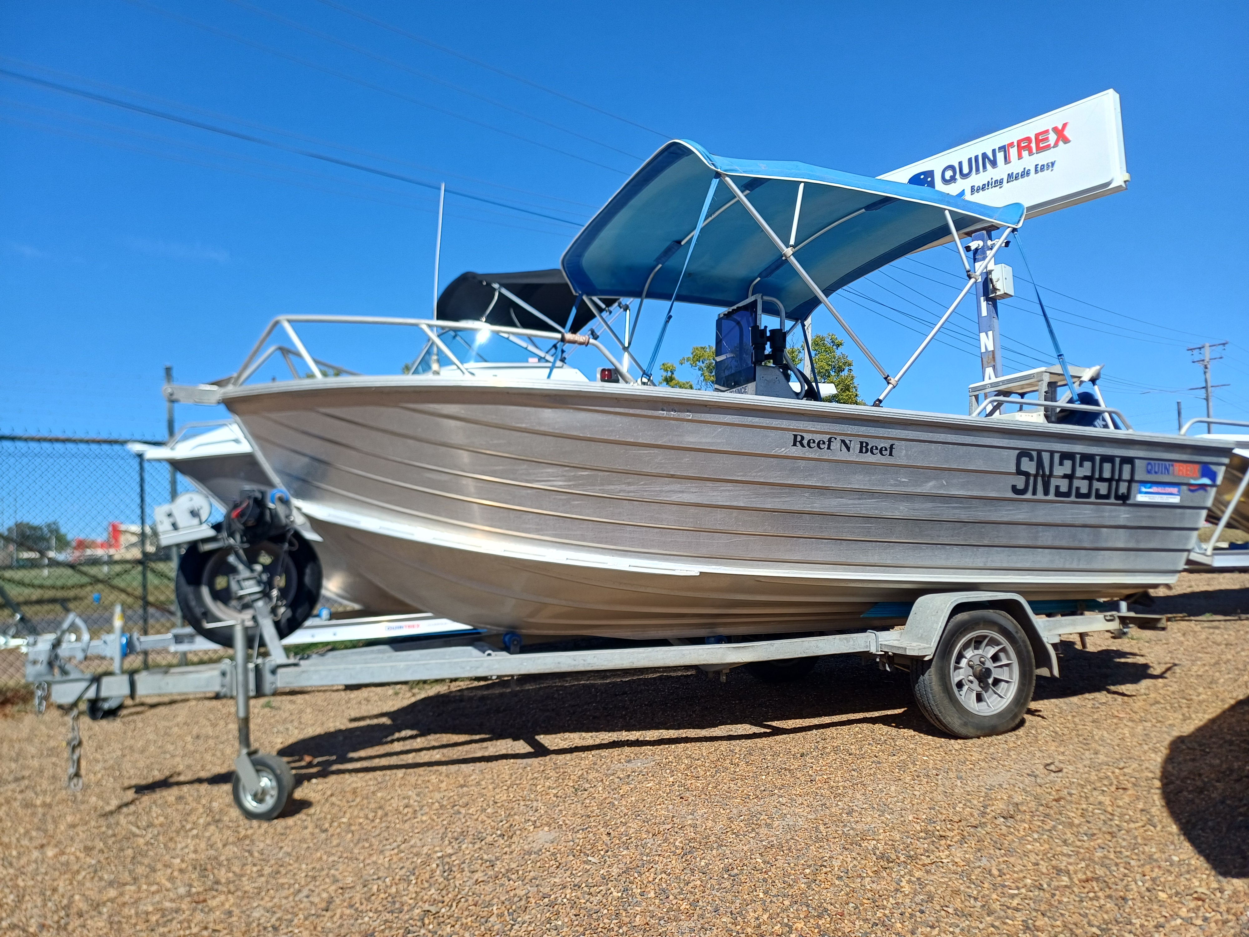450 Centre Console